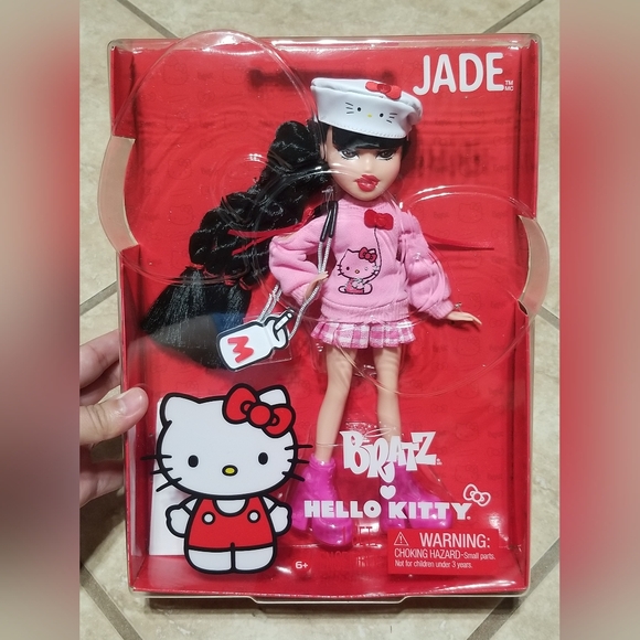 Bratz x Hello Kitty (Yasmin, Jade, & Cloe) Full Set Of 3 Dolls - Picture 4 of 5